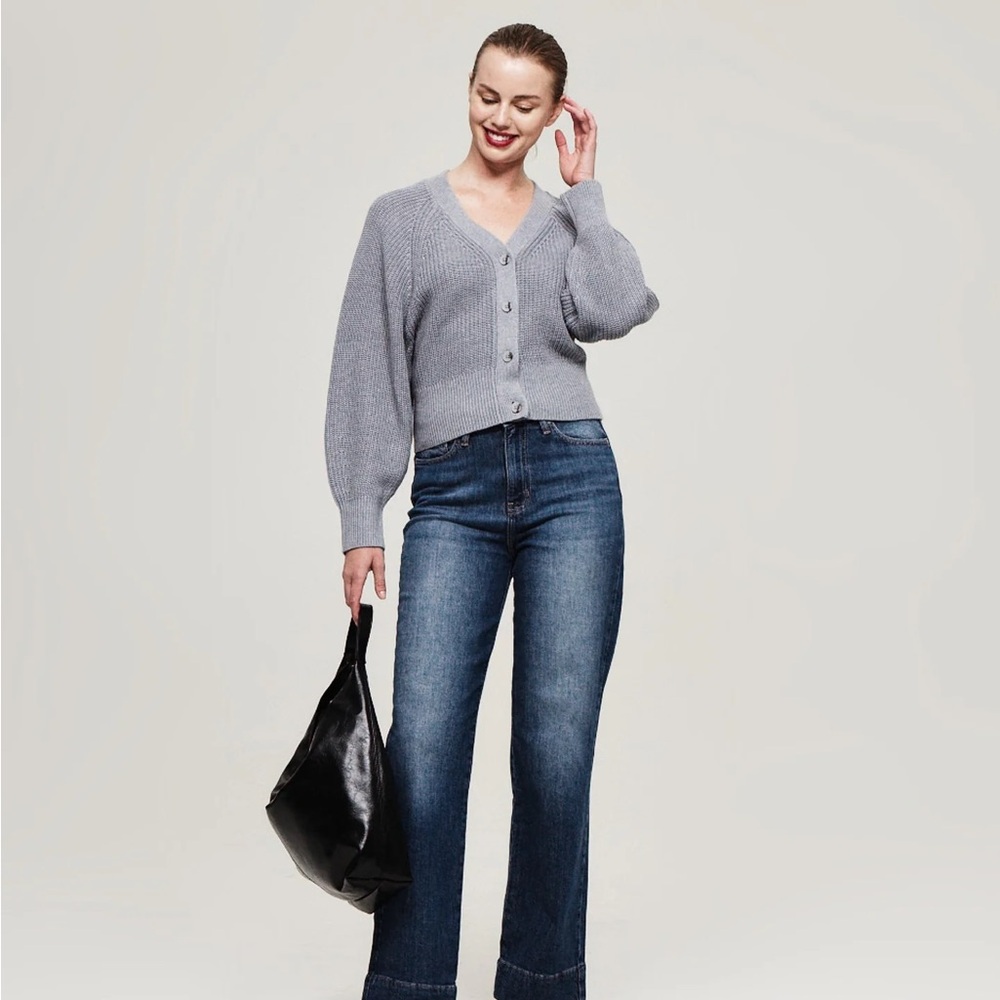 The Reset The Bestie NWT V-Neck Cardigan Gray Sweater - Size XS